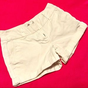 VINEYARD VINES: size 00 short
